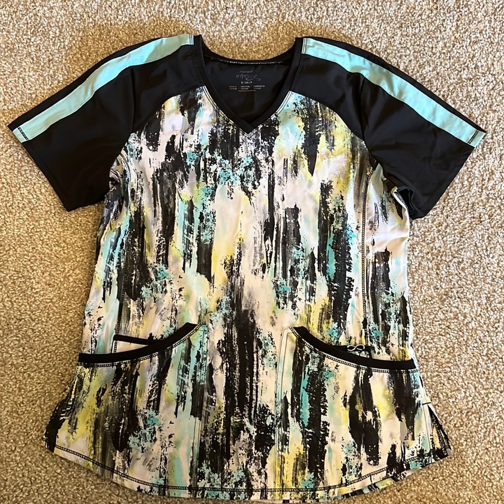 Cherokee Infinity - scrub top - small
